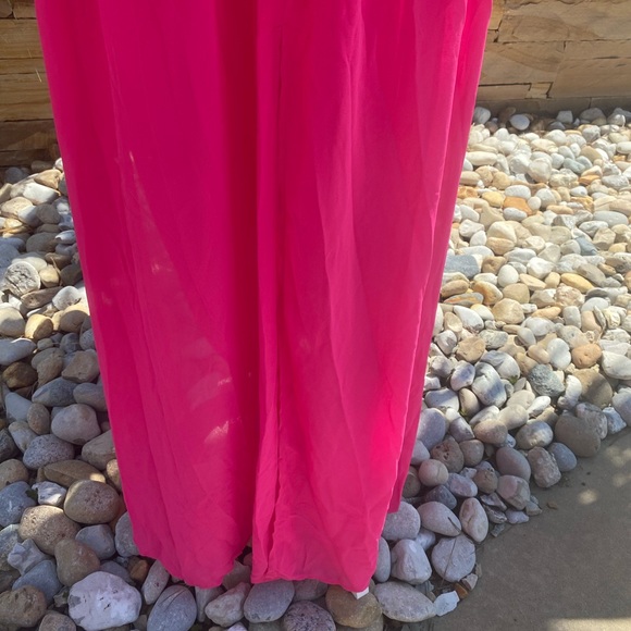 Hot 🔥 Pink! 💖 NWT maxi size M Hot Pink v front, open sides, back straps-New! - Picture 9 of 10